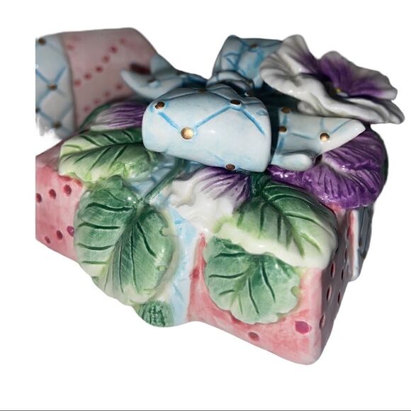 Fitz and Floyd Vintage Essentials Porcelain Blue Floral Square Trinket Box - Picture 2 of 13